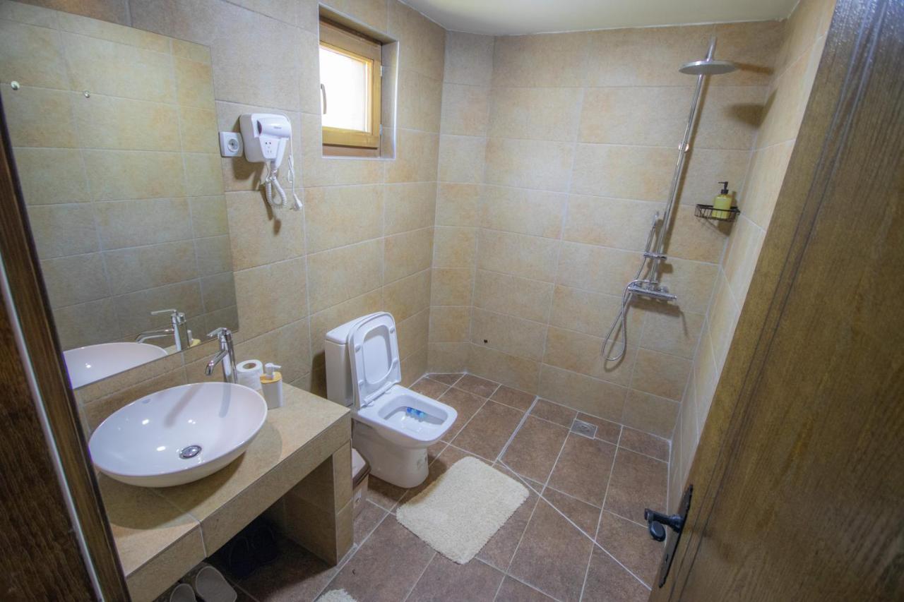 Etno Selo Svodje Appartement Vlasotince Buitenkant foto