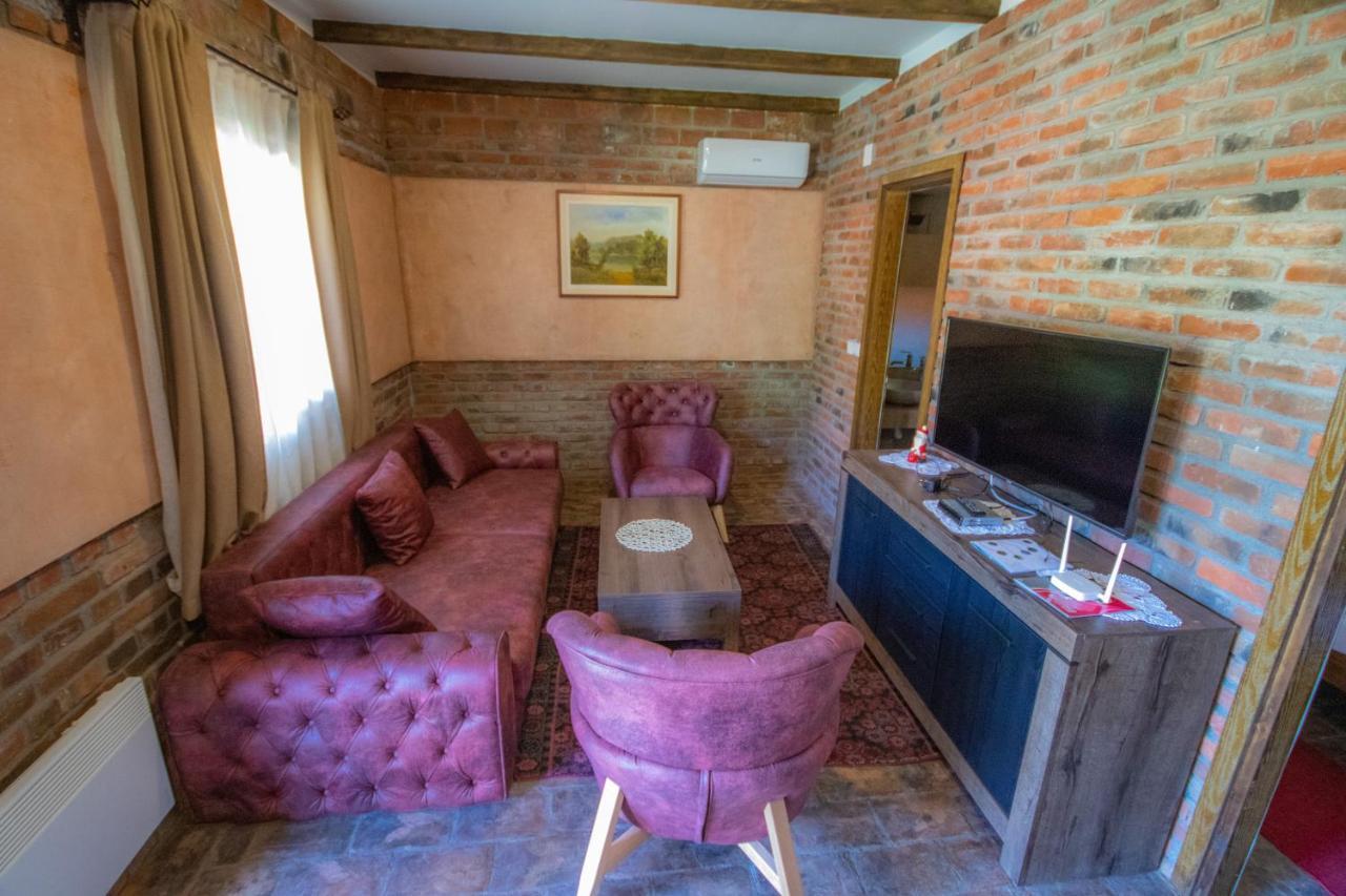 Etno Selo Svodje Appartement Vlasotince Buitenkant foto