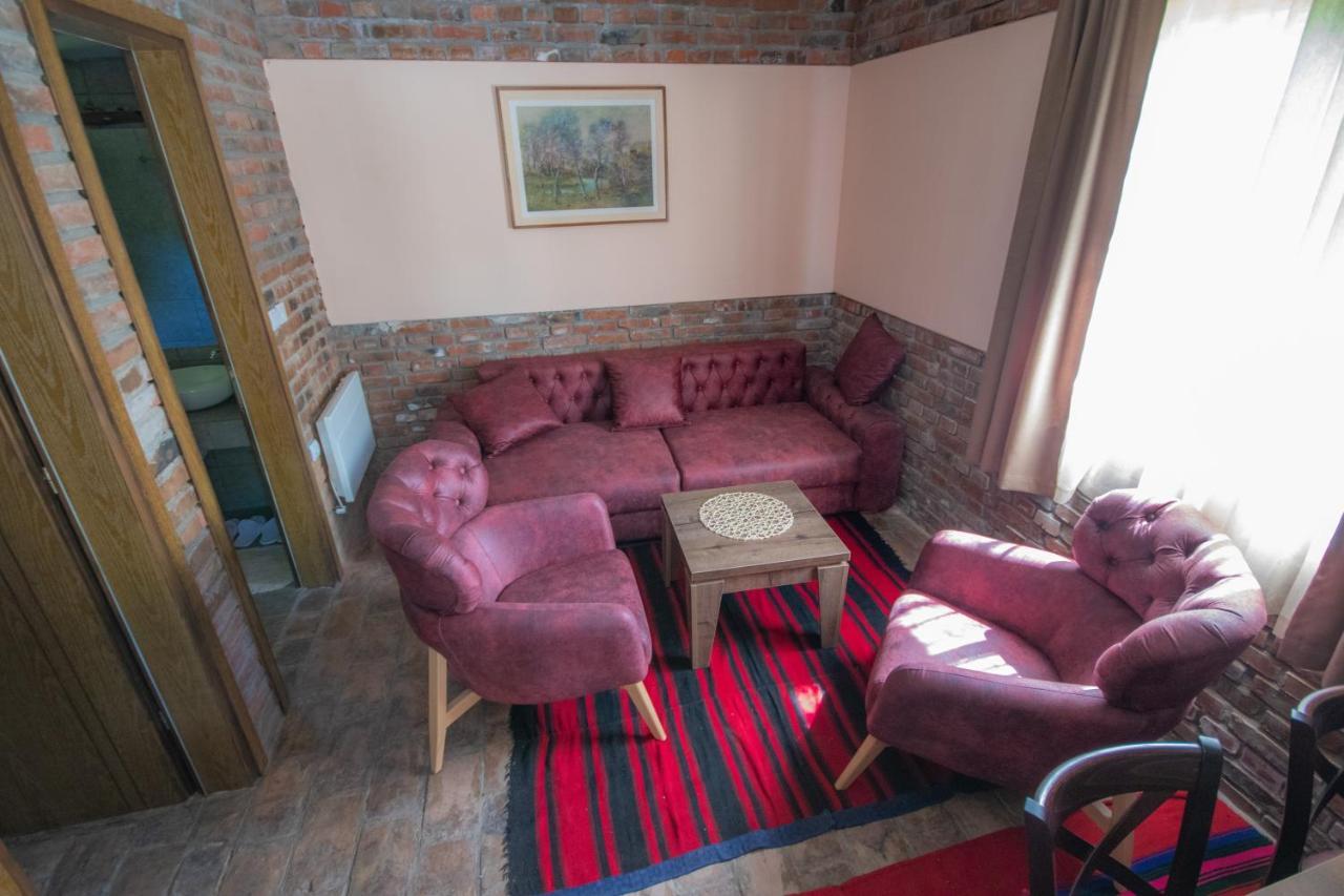 Etno Selo Svodje Appartement Vlasotince Buitenkant foto