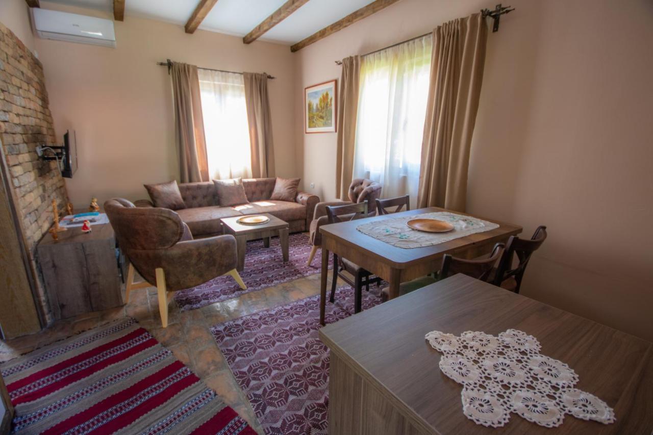 Etno Selo Svodje Appartement Vlasotince Buitenkant foto